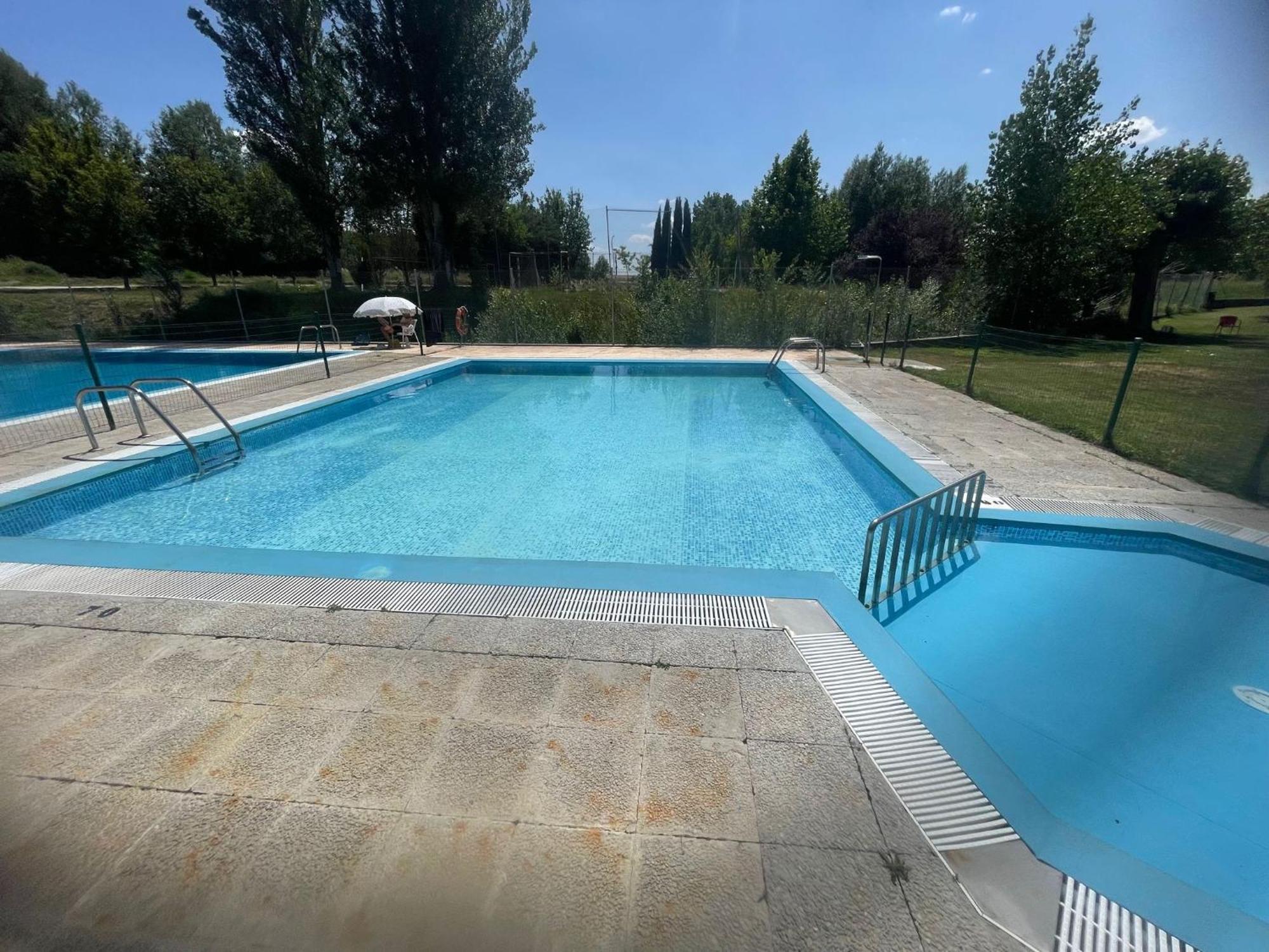 Apartamento Ribera del Duero Reserva Tubilla del Lago Exterior foto