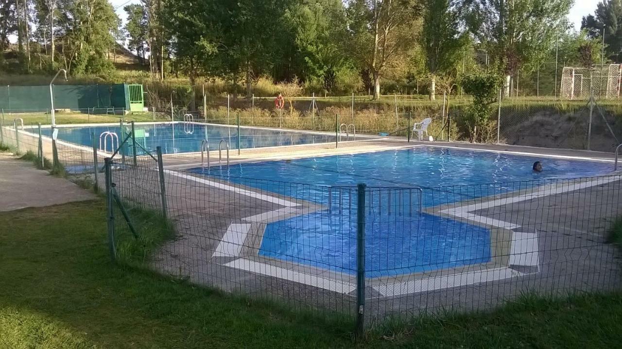 Apartamento Ribera del Duero Reserva Tubilla del Lago Exterior foto